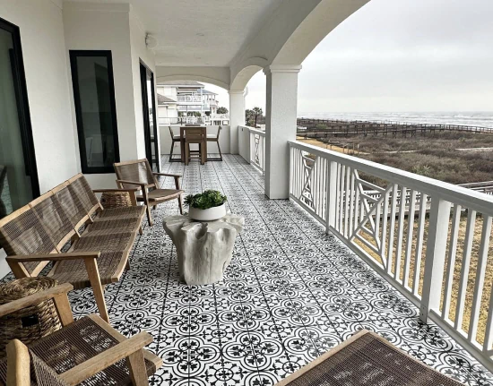 Sea House Construction a